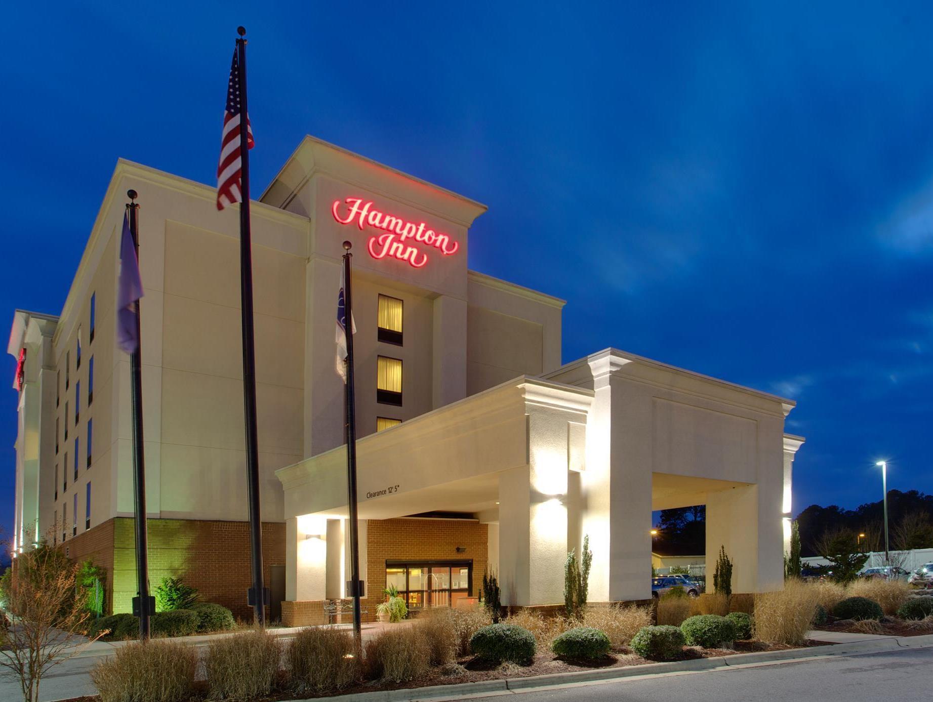 Hampton Inn Эмпория Экстерьер фото